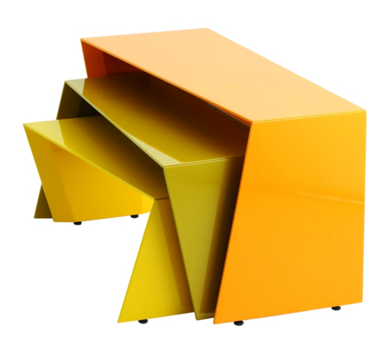 Mesa lateral Trapeze. Na Momentum & Design, a partir de R$ 2.100, cada. Foto: Divulgação<br>