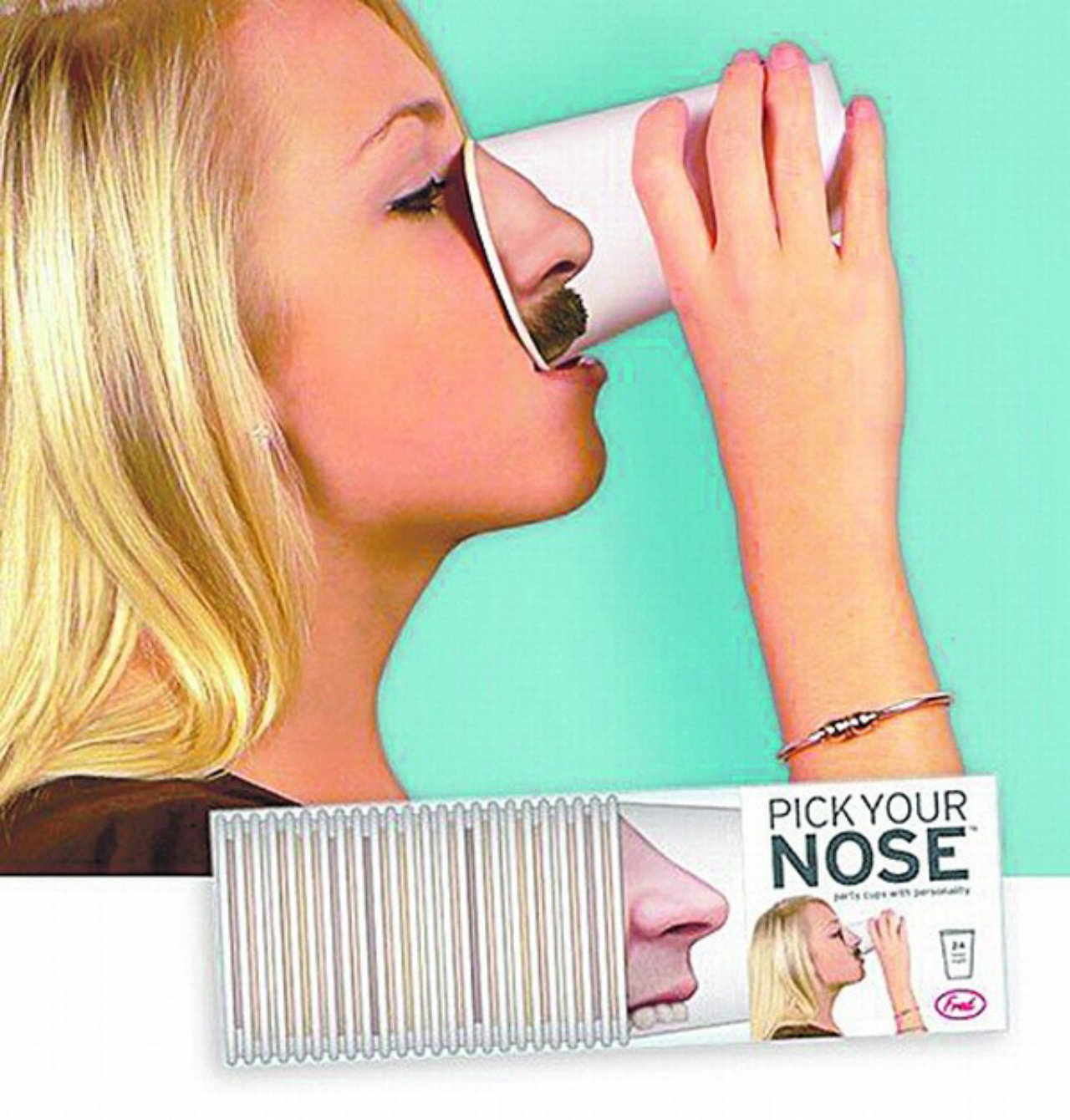 Pack de copos de papel de 350 ml é super divertido e tem estampado diversos tipos de nariz. Na Loja Mod, R$ 66