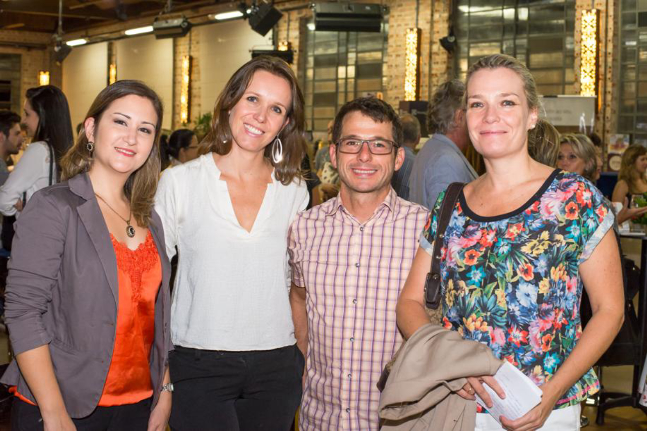 Luiza Schuves e Renata Foltran, da Inove, Eduardo Sovirzoski, da Sovierzoski Madeiras, e Maureen Reydams, da Berneck