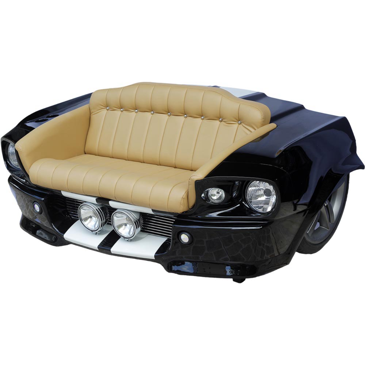Sofá, réplica do Mustang Shelby GT500 1967. Fabricado em fibra de vidro com estrutura de suporte em madeira. R$ 7.500,00.