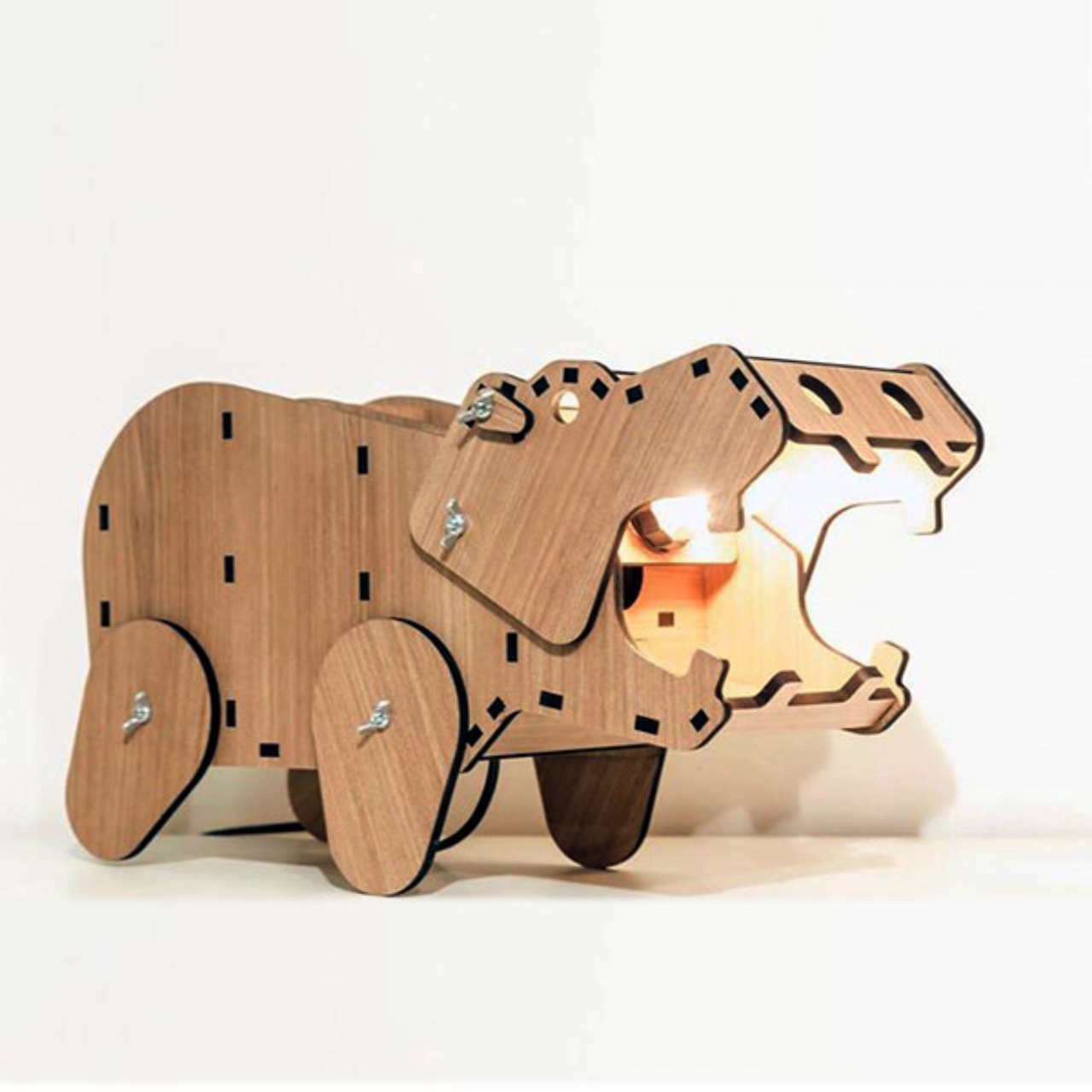 Luminária hipopótamo. Na Casa que tem, R$ 380.