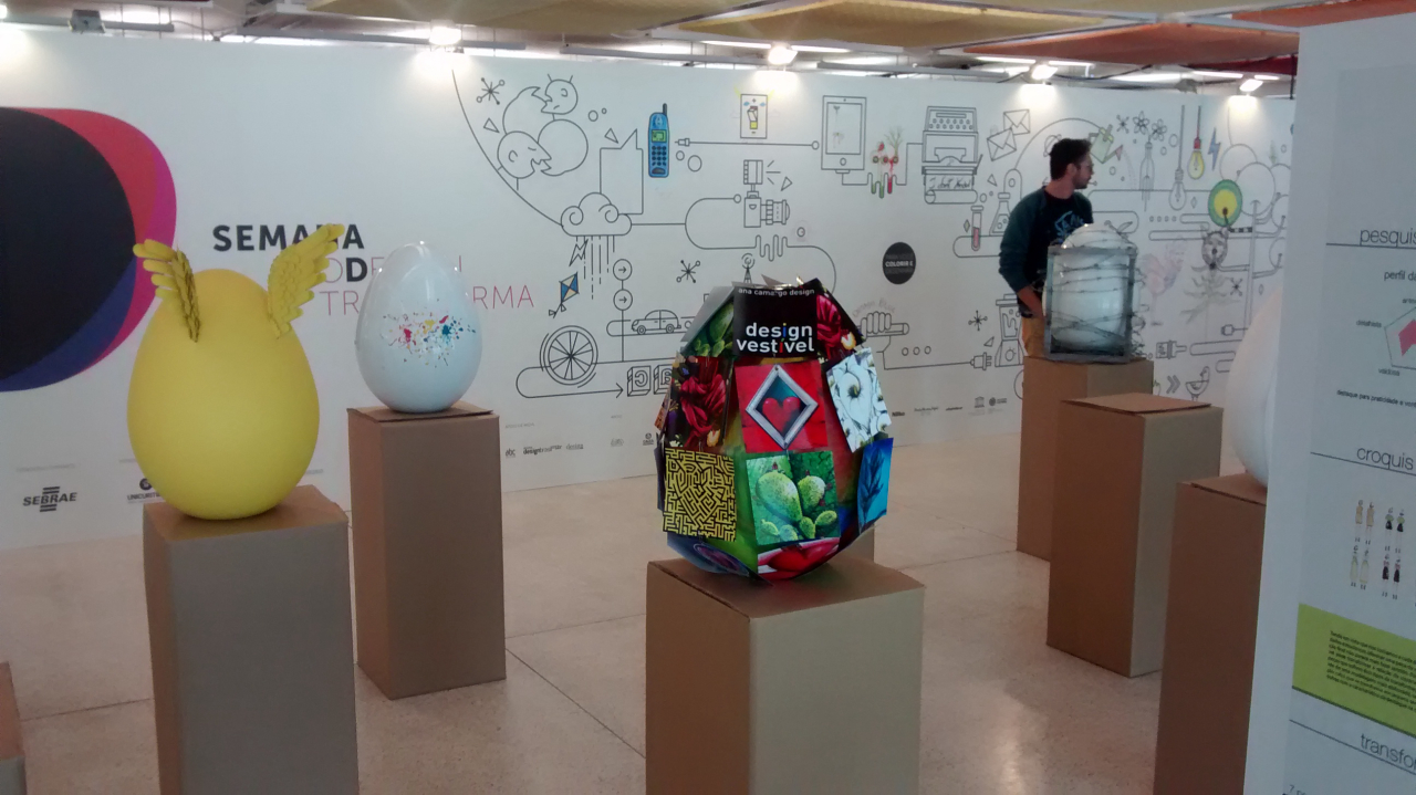 Exposição Egg Parade.