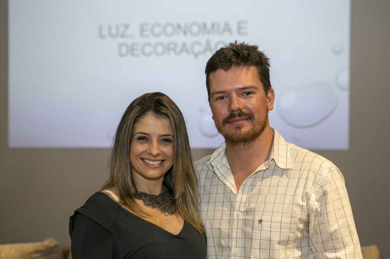 Os arquitetos Josiane Castilho e Guilherme Bez.  