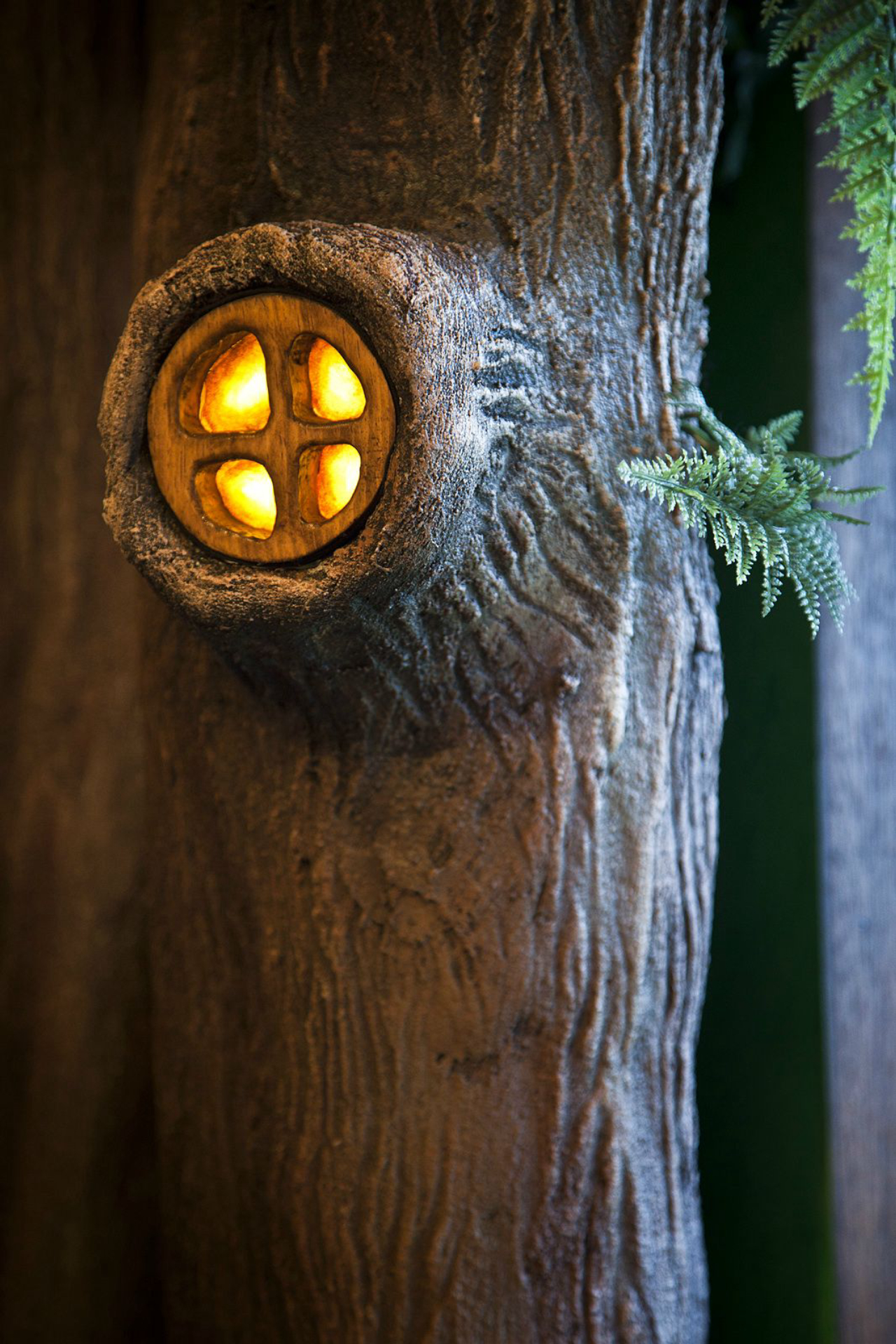 Detalhe da iluminação da "janelinha das fadas".
