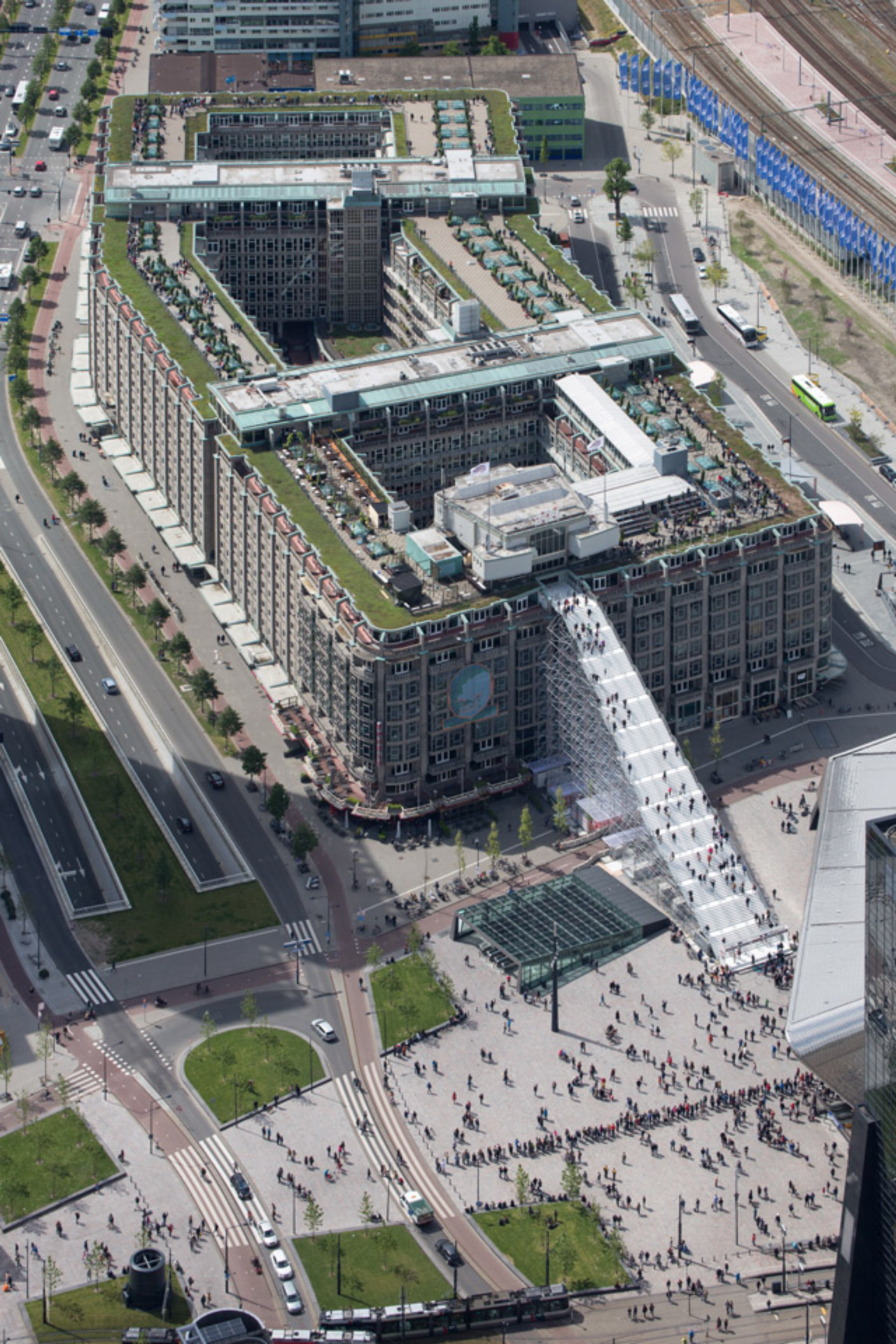 Escada em Rotterdam tem 180 degraus. A atração segue aberta até 12 de junho.<p></p>