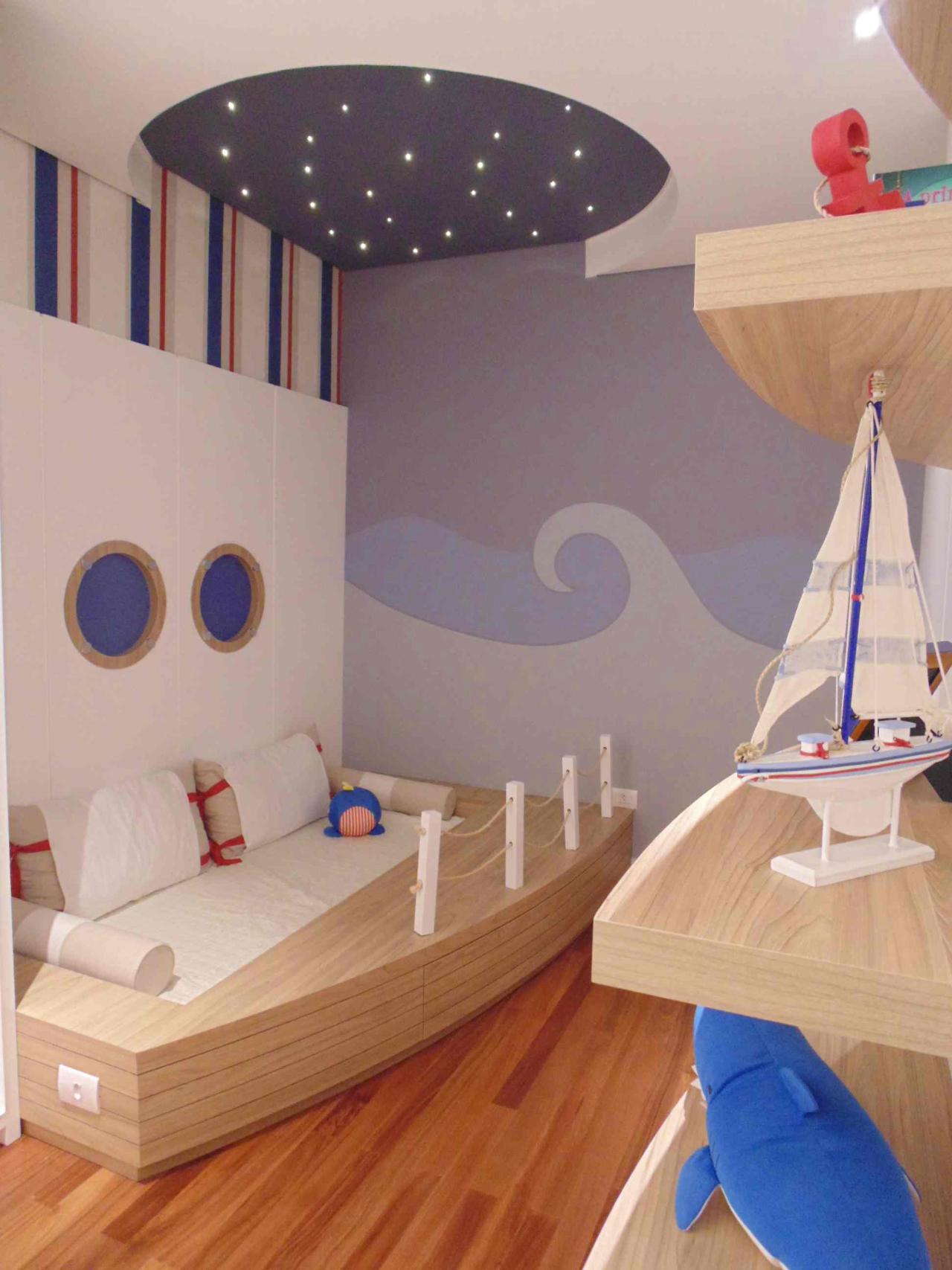 O quarto projetado por Mariana para Leonardo teve como tema piradas e fundo do mar. Foto: divulgação