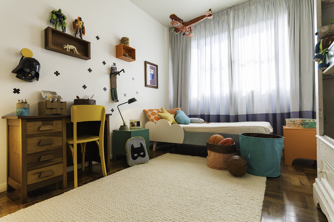 O quarto do pequeno Oliver também segue a linha mais lúdica. Foto: Jorge Bacellar/ Divulgação