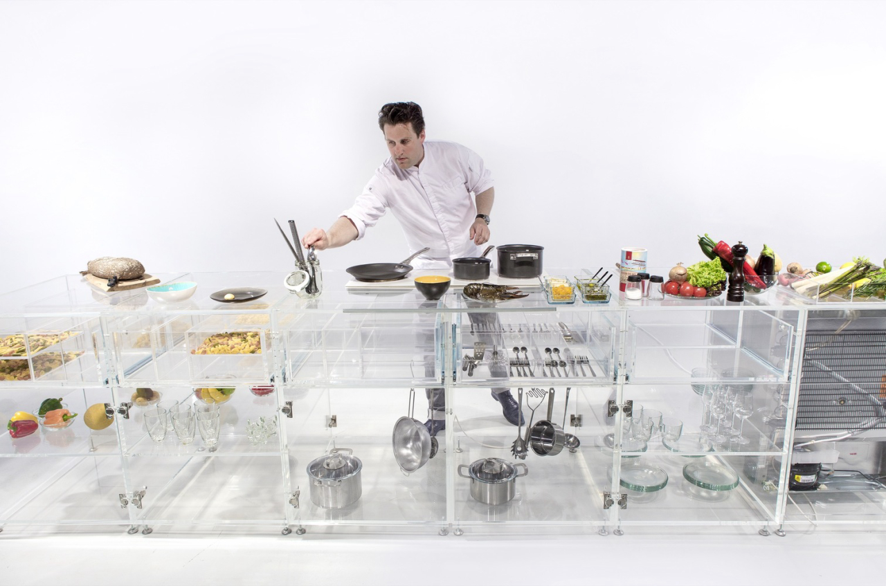 A cozinha transparente é uma alternativa para os tradicionais móveis modulares.<br>Foto: MVRDV / Divulgação