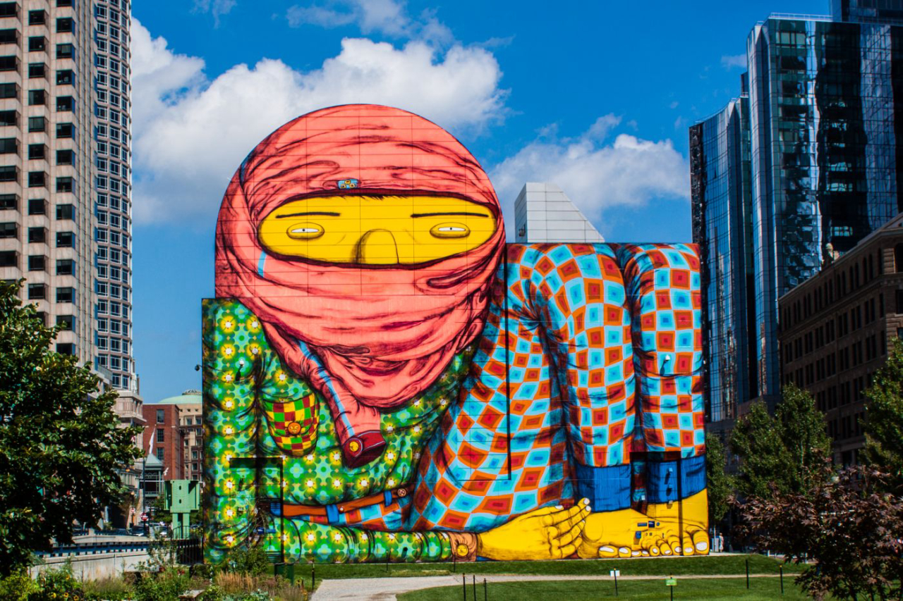 A obra “O Gigante de Boston”, feita pelos irmãos na entrada de ar de um prédio nos Estados Unidos, denuncia as mazelas sociais. Foto: Tim Sackton/Flickr/Reprodução
