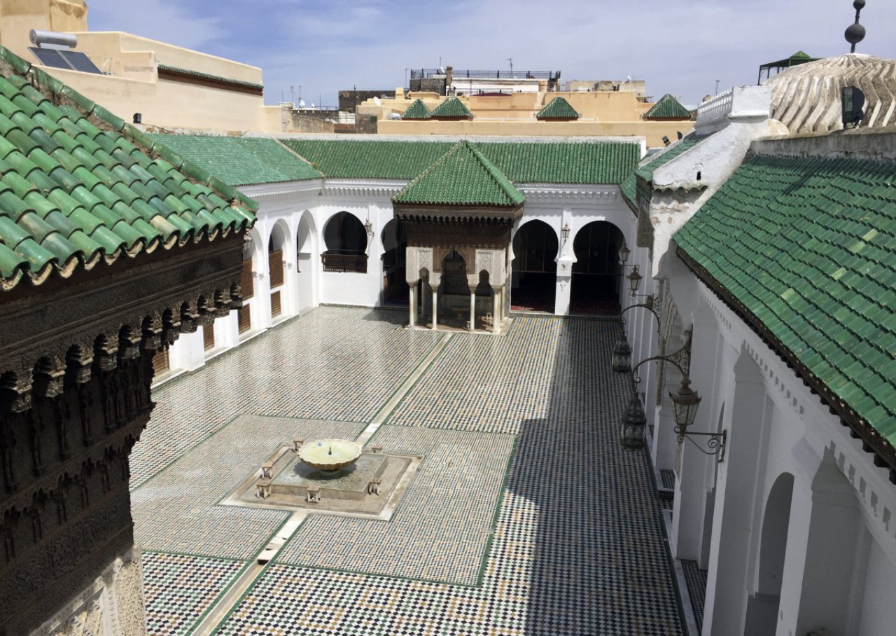 Pátio da universidade al-Qarawiyyin, fundada no século 9 e restaurada mais de um milênio depois de sua fundação. Foto: Samia Errazouki/AP Images