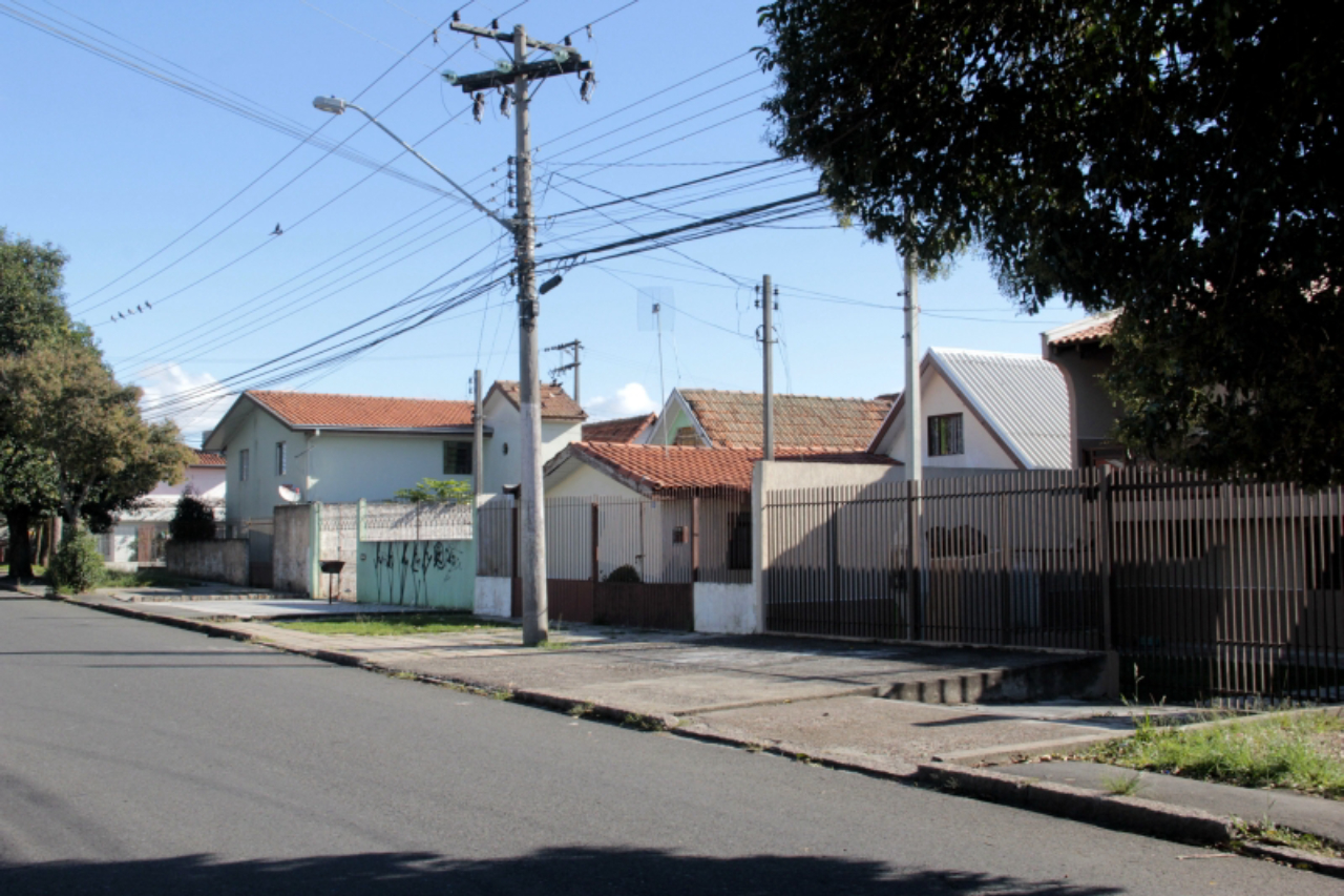 Muitas residências foram alteradas com o passar dos anos, ganhando anexos e mais pavimentos. Foto: Rafael Silva/Divulgação