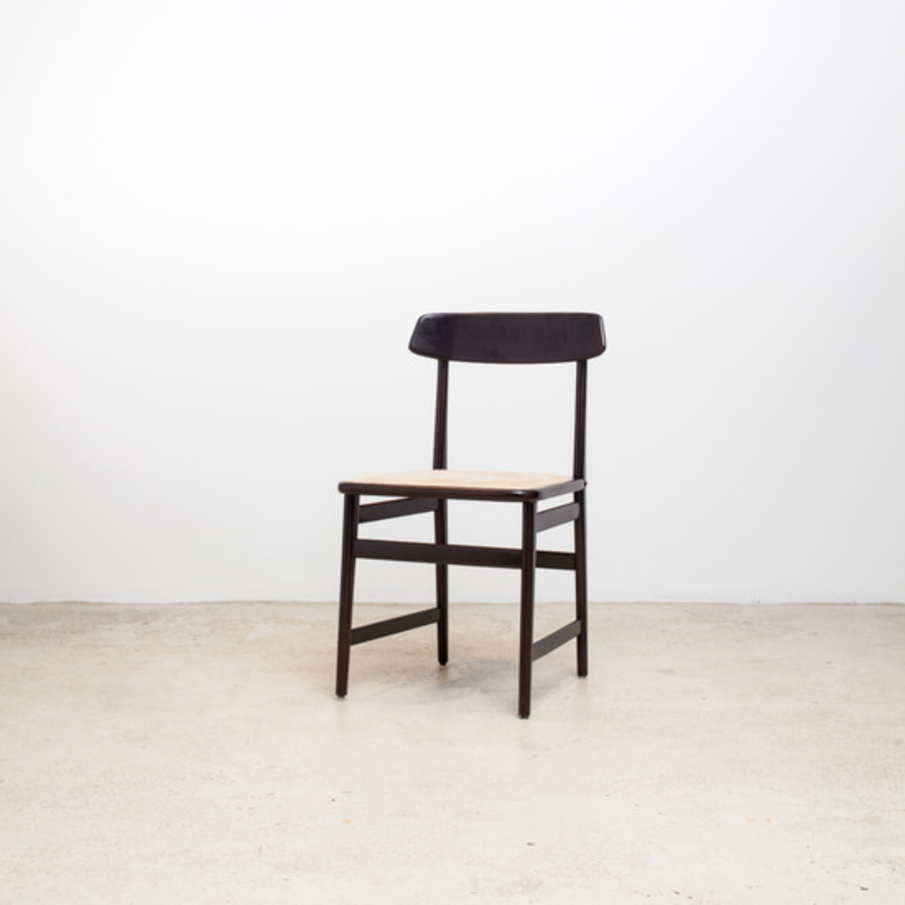 Cadeira Lúcio, de Sergio Rodrigues 