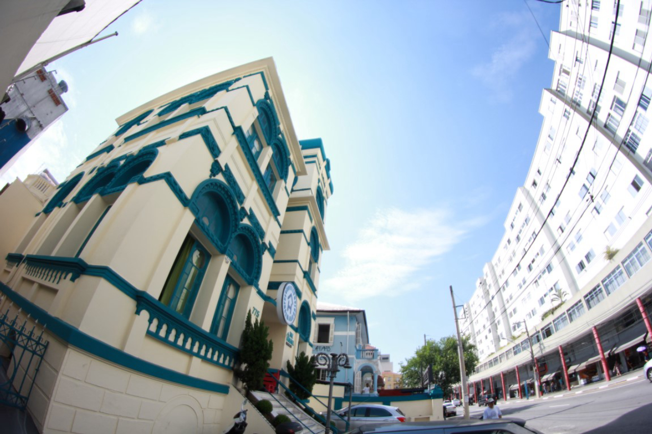 The Hostel funciona em um castelo construído em 1926.<br>Foto: Divulgação