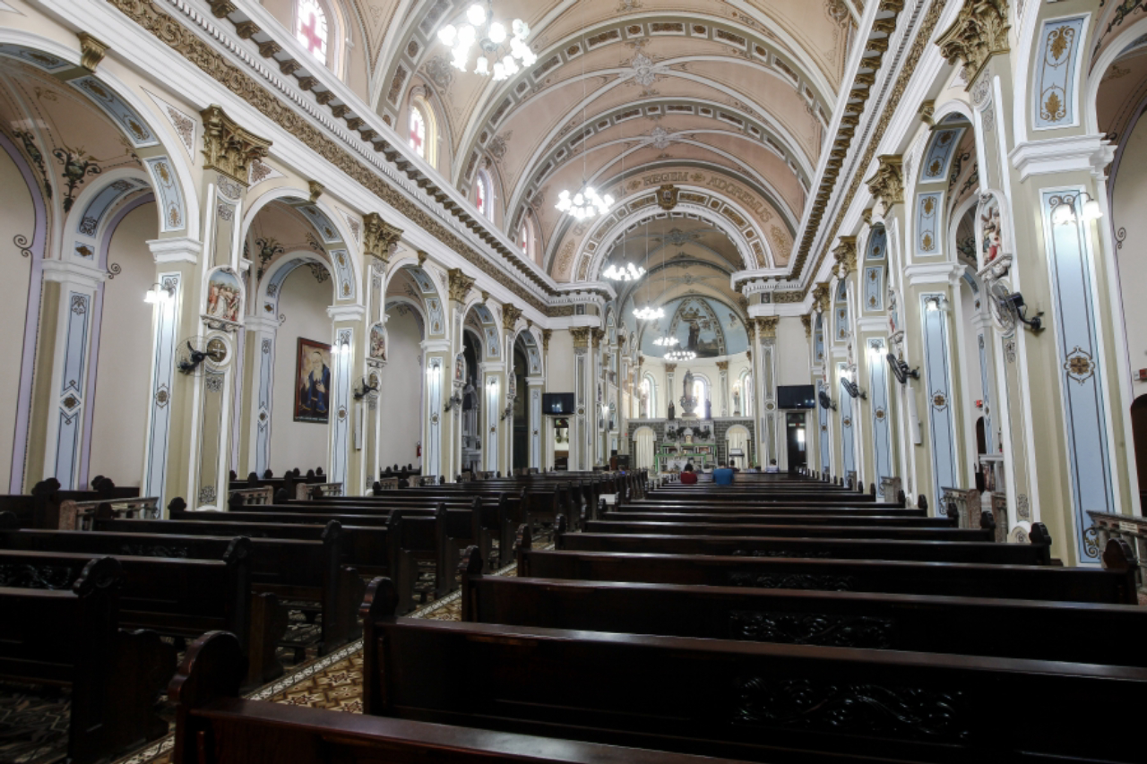 Altar da Igreja Nossa Senhora das Mercês, primeiro projeto de De Mio.
