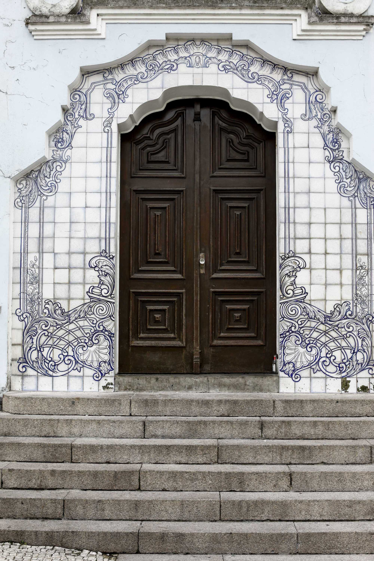 Porta da Igreja do Rosário, uma das primeiras edificações religiosas da cidade