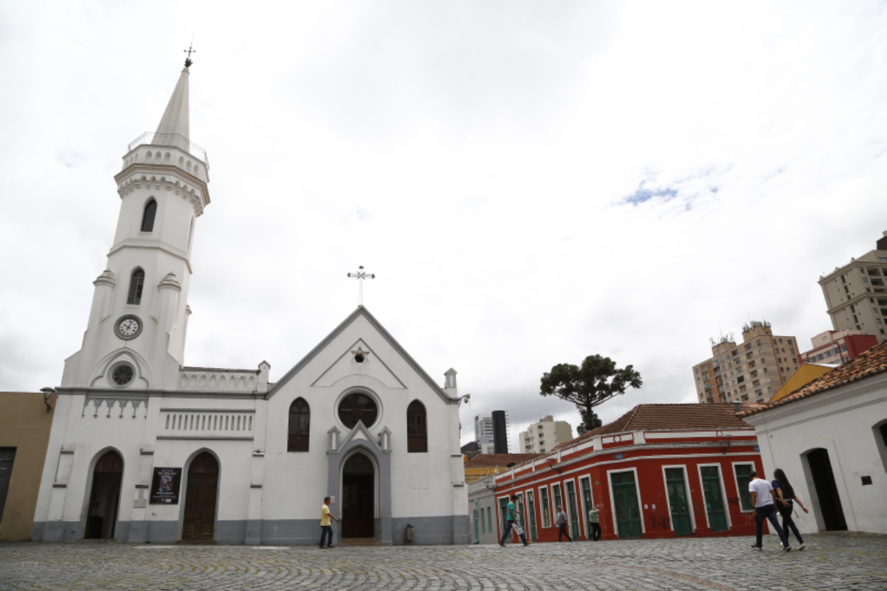 03-03-17 - Roteiro de igrejas com estilo neogotico em Curitiba. Na foto a Igreja da Ordem Terceira de Sao Francisco de Chagas