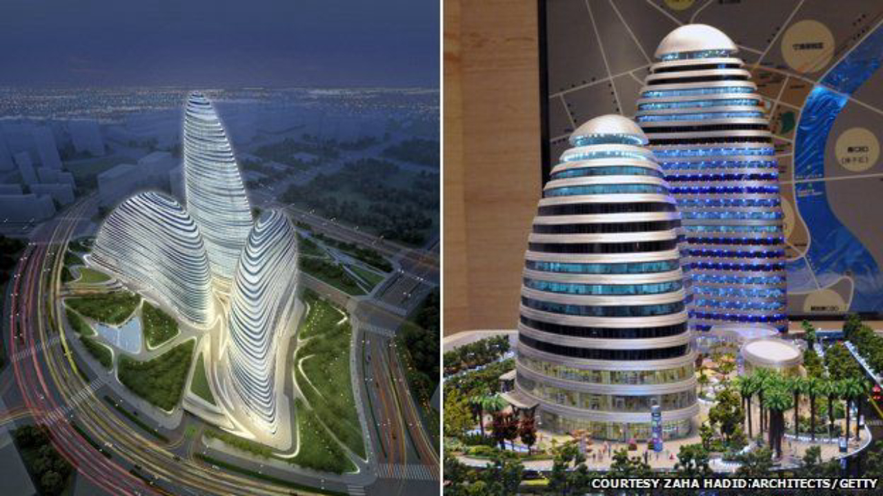 À esquerda, o projeto original do Wangjing SOHO, em Pequim, assinado pela arquiteta Saha Hadid. À direita, uma cópia quase idêntica em Chongqing. Zaha chegou a reclamar porque a cópia estava, inclusive, sendo construída mais rápido que o original. Foto: Zaha Hadid Architects/Getty