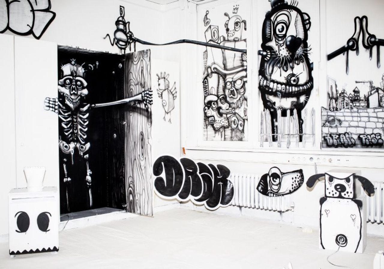 Die Arbeit der schweizer KÃ¼nstler One Truth ist Teil der temporÃ¤ren Streetart-Ausstellung "The Haus", die in einem zum Abriss bereitem GebÃ¤ude in der NÃ¼rnberger StraÃe gezeigt wird. Berlin, MÃ¤rz 2017