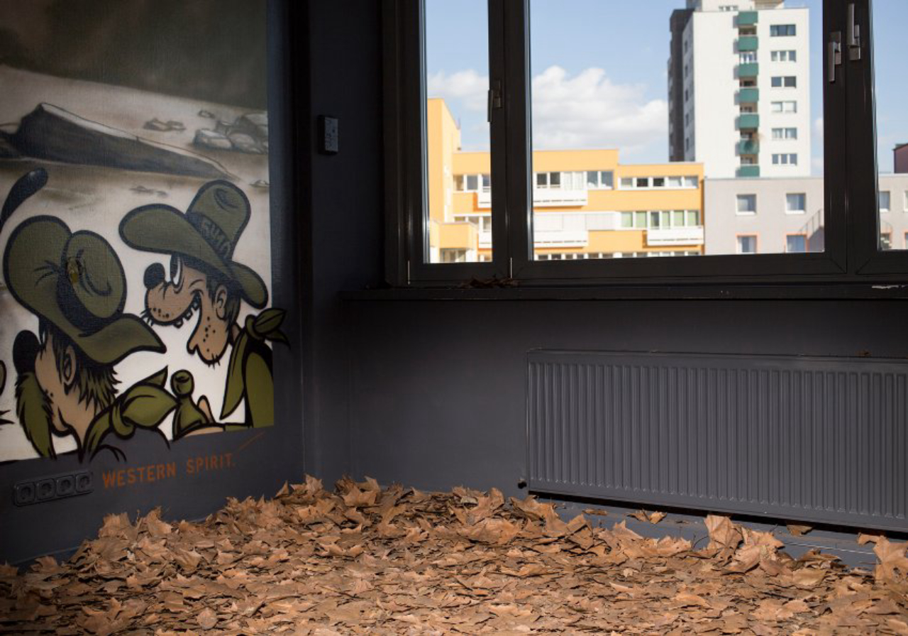 Die Arbeit der Disturbanity-Crew ist Teil der temporÃ¤ren Streetart-Ausstellung "The Haus", die in einem zum Abriss bereitem GebÃ¤ude in der NÃ¼rnberger StraÃe gezeigt wird. Berlin, MÃ¤rz 2017