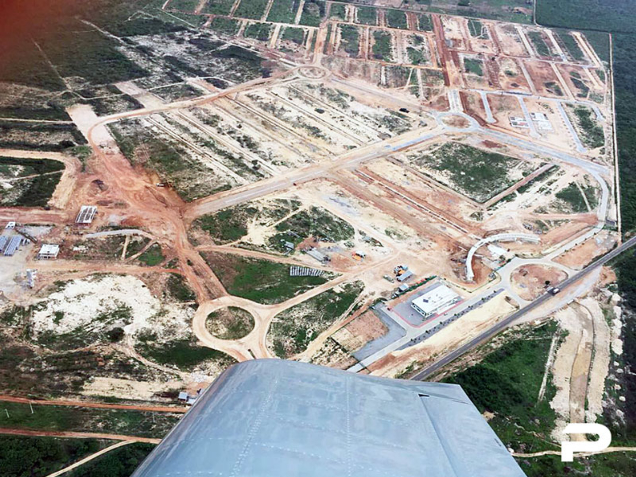 Vista aérea mostra a cidade inteligente em fase de construção no Ceará. Imagem: Divulgação.