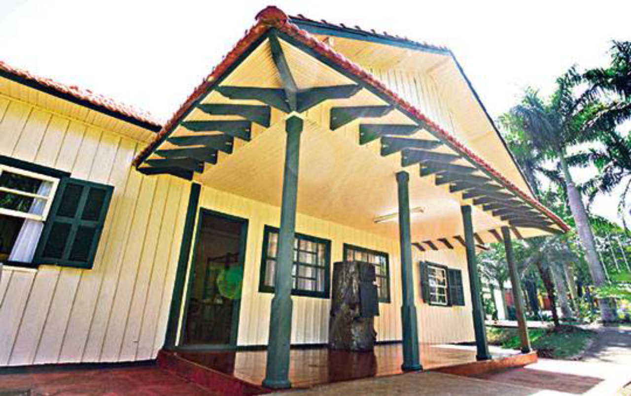 O Museu da Bacia do Paraná funciona na primeira casa construída em Maringá. Foto: Reprodução/Facebook