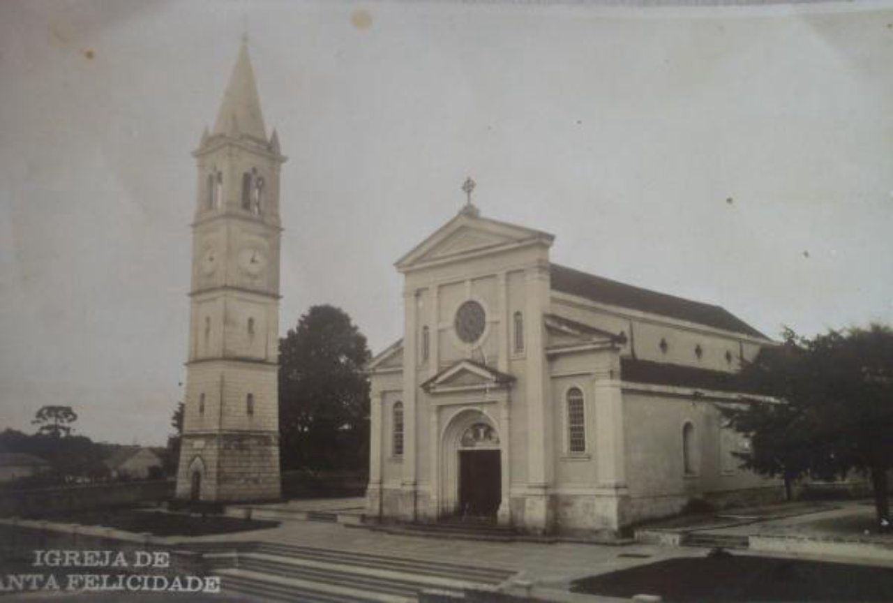 A Igreja de São José e Santa Felicidade em registro de 1942. Foto: Arquivo da Paróquia