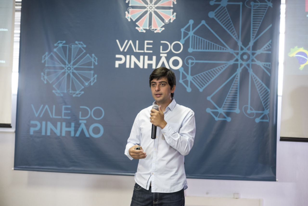 Tiago Francisco, diretor técnico da Agência Curitiba. Foto: Fernando Zequinão / Gazeta do Povo