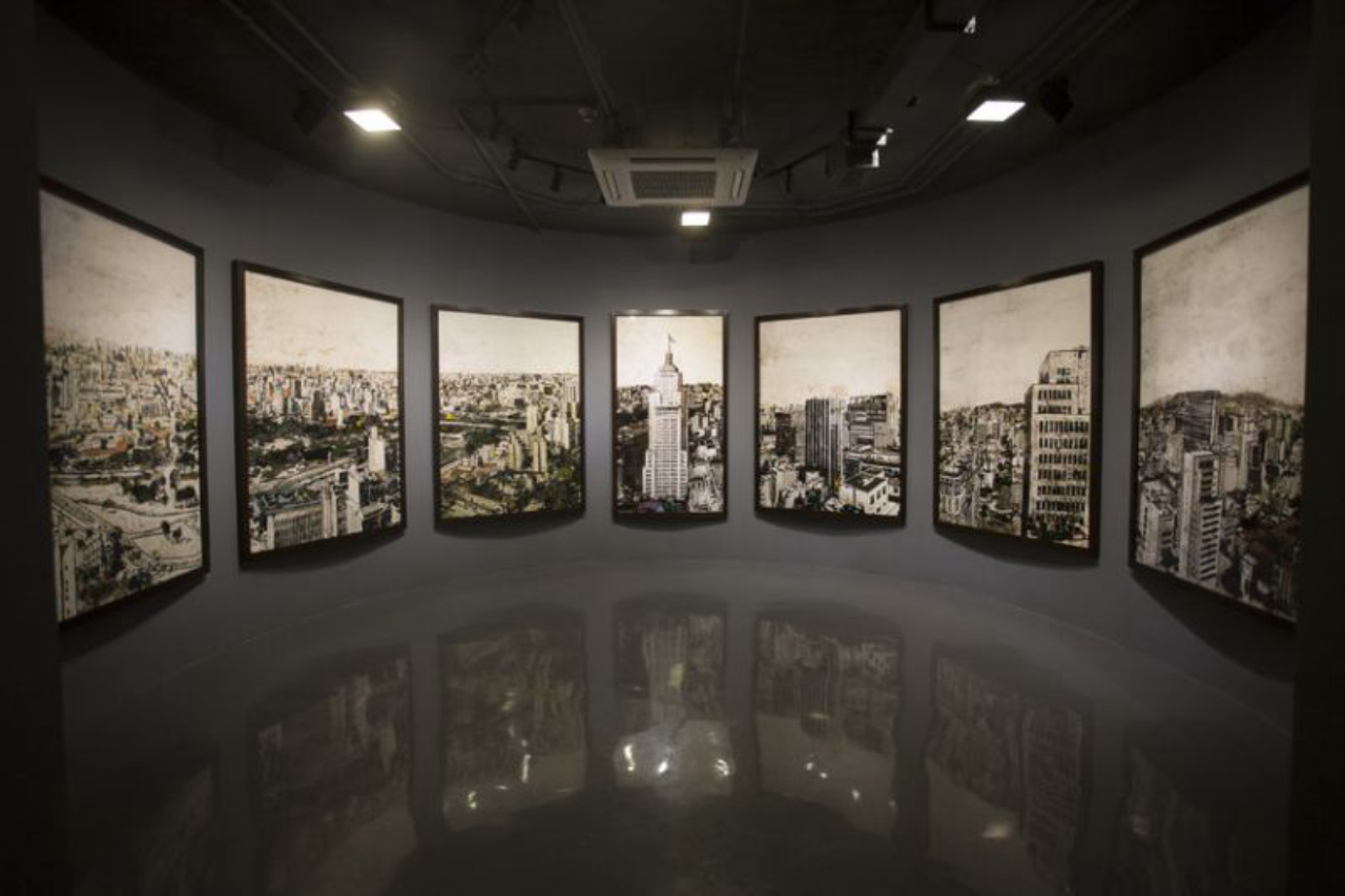 Vista 360 por Vik Muniz, no 4º andar do edifício. Foto: Renato Suzuki/Divulgação Santander
