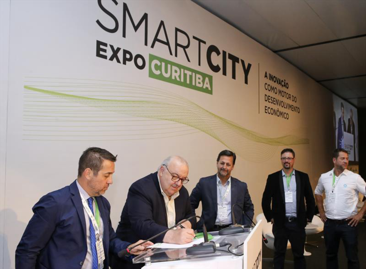 Acordo que cria Observatório Brasileiro de Cidades Inteligentes (OBCI) foi realizado no segundo dia da Smart City Expo. Foto: Cesar Brustolin/SMCS/Reprodução