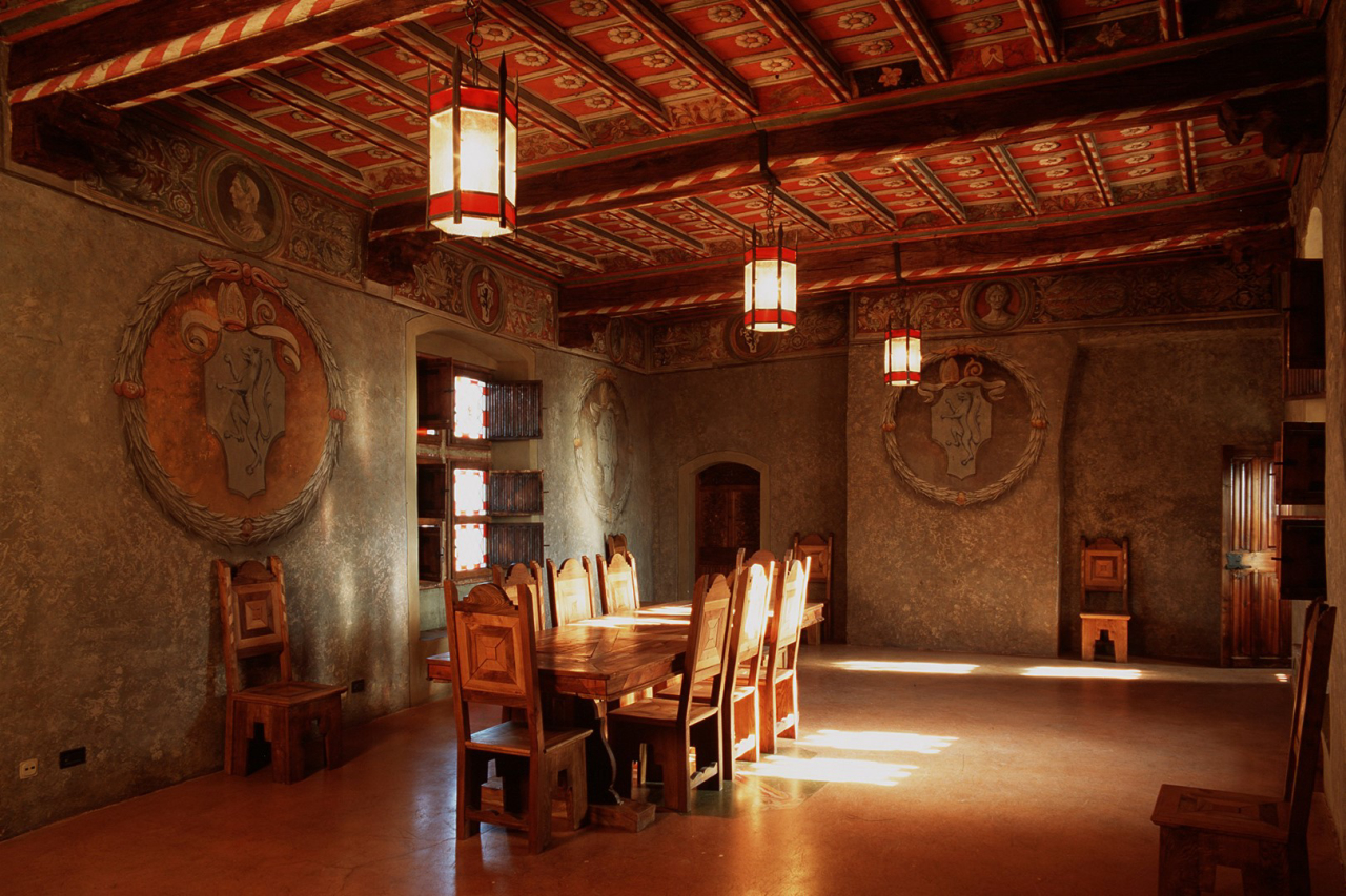 Interior do Castello Di Pavone. 