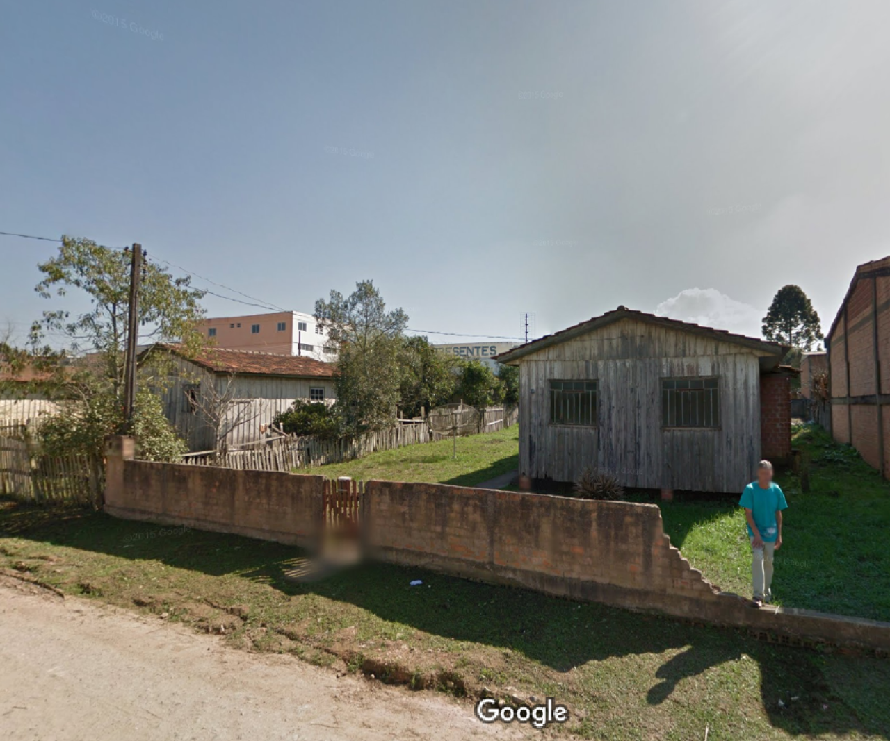 Região do Feixo, com suas casas precárias de madeira. Foto: reprodução/Google Street View