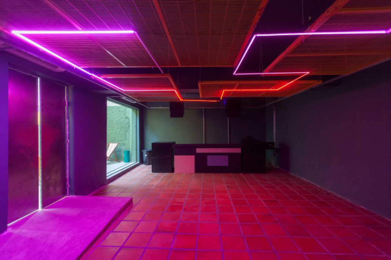 Fotos dos ambientes a fiom de retratar o projeto arquitetônico do Raposa Clube Recreativo. Local: Av. Campo Sales, 904 - Alto da Glória.