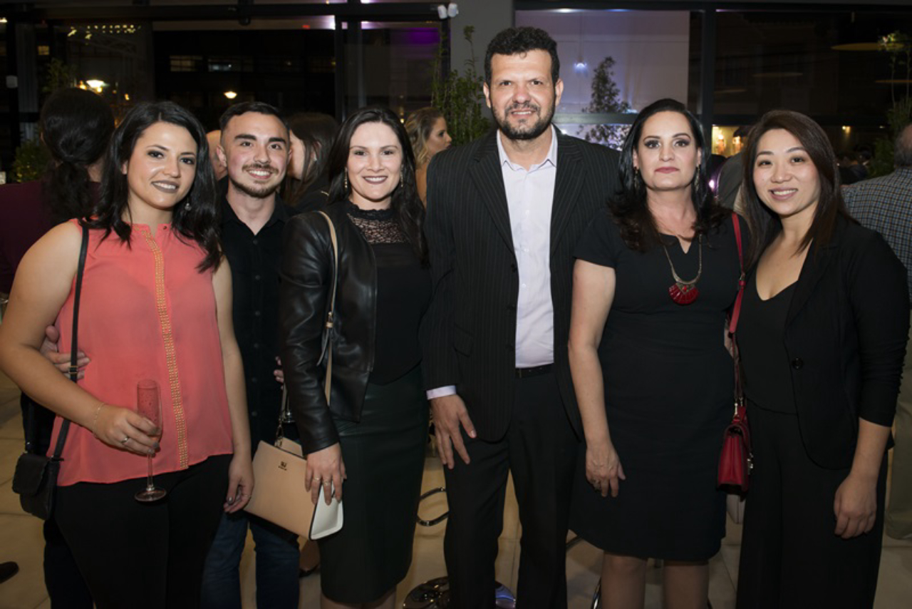 Franciele Oliveira, Marco Antonio, Eliane Ribeiro, Jorge Souza, Daniele Branco e Naomi Koga. Foto: Letícia Akemi/ Gazeta do Povo