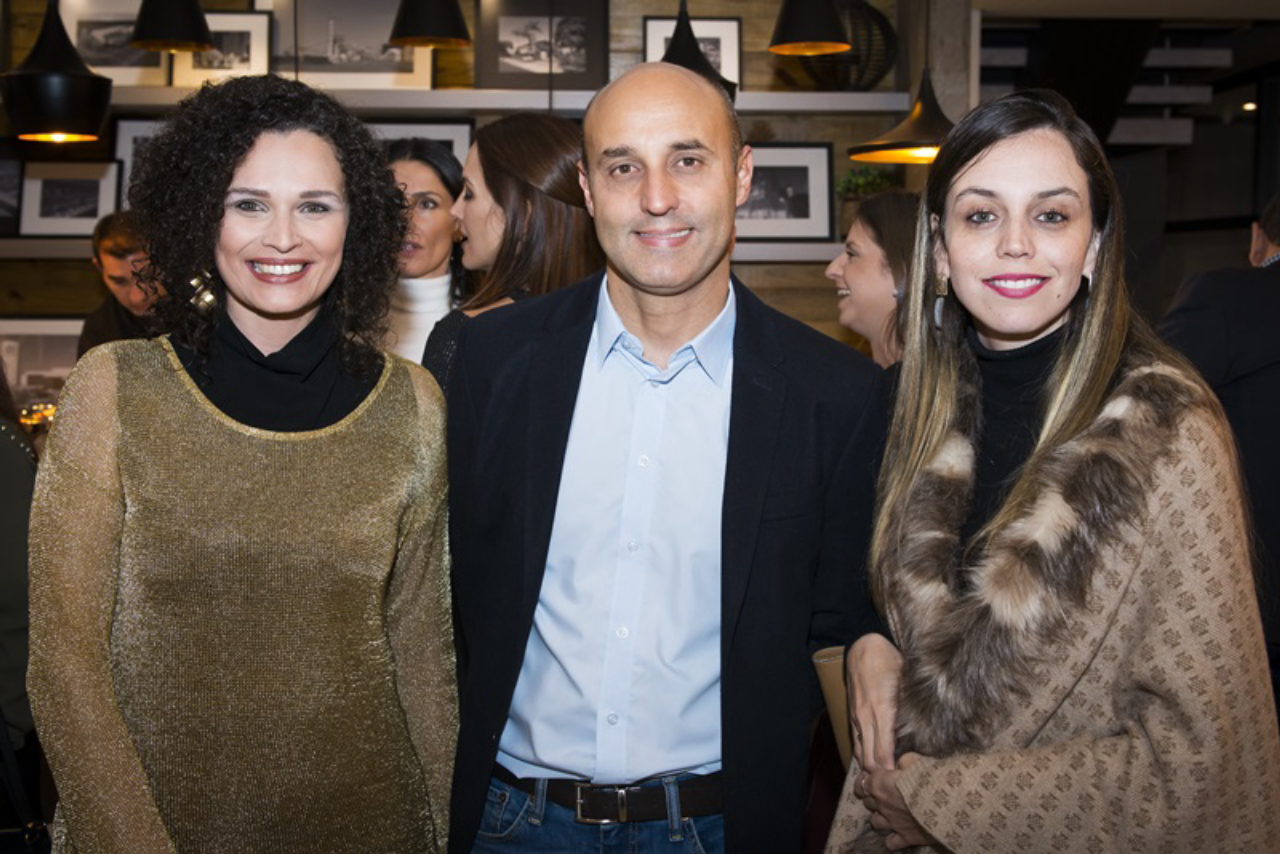 Daniela Nogueira, Ricardo Voigt e Kharina Contessoto. Foto: Letícia Akemi/ Gazeta do Povo