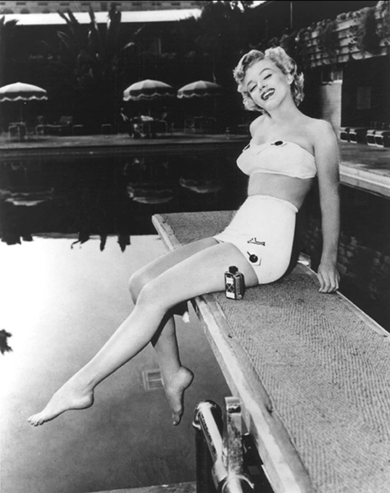 Ensaio de Marilyn Monroe foi feito à beira da piscina do hotel. Foto: Arquivo/ Hollywood Roosevelt Hotel