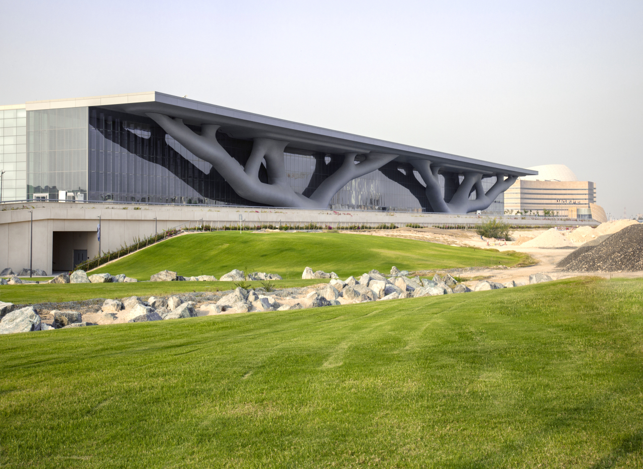 Centro Nacional de Convenções do Catar, em Doha. Obra concluída em 2011. Foto:  Hisao Suzuki / Pritzker Prize / Divulgação 