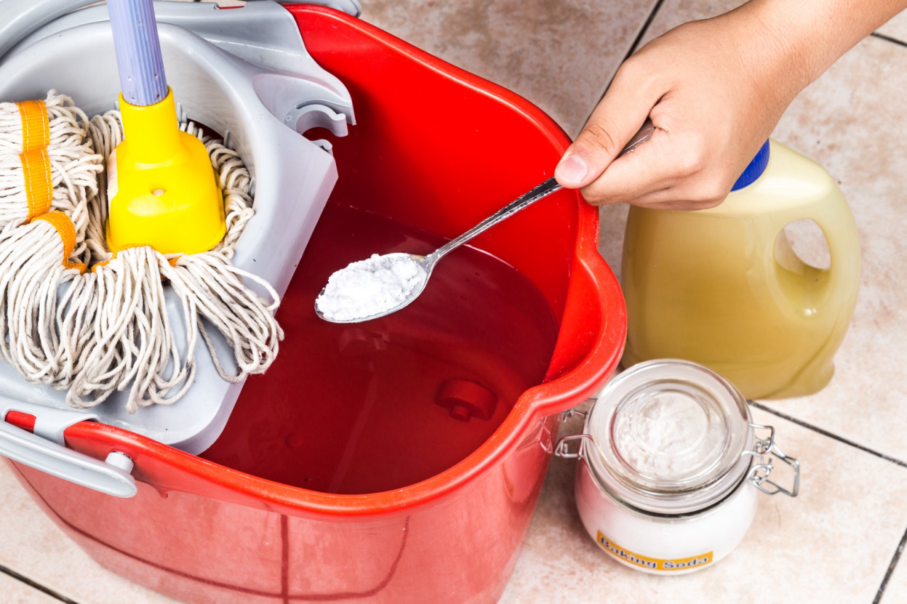 O bicarbonato de sódio é um ótimo produto de limpeza e desodorizador de vários produtos em casa.<br>Foto: Bigstock. 