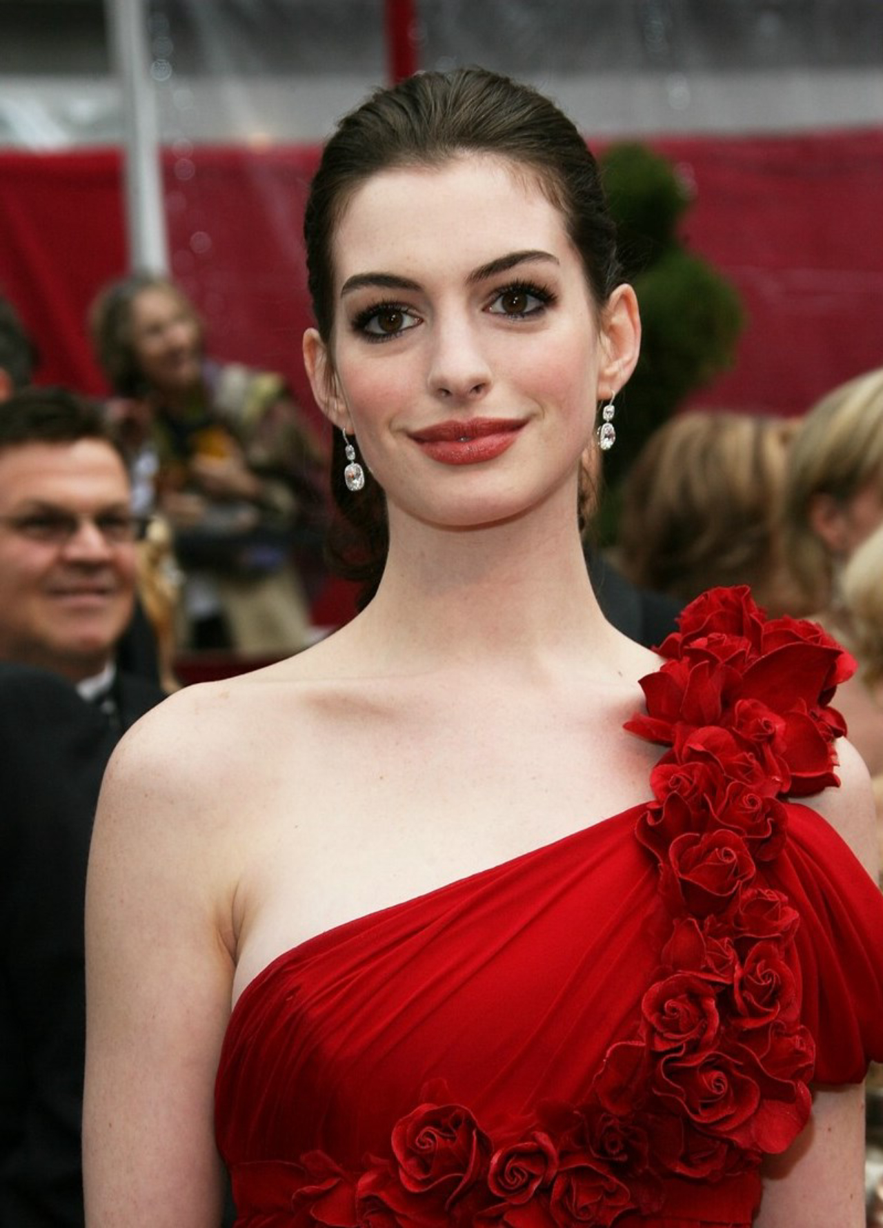 Anne Hathaway na cerimônia do Oscar de 2008. Foto: Reprodução