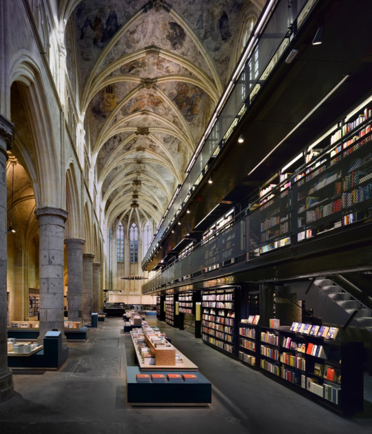 Livraria Selexyz Dominicanen, em Maastricht, Holanda. Foto: divulgação