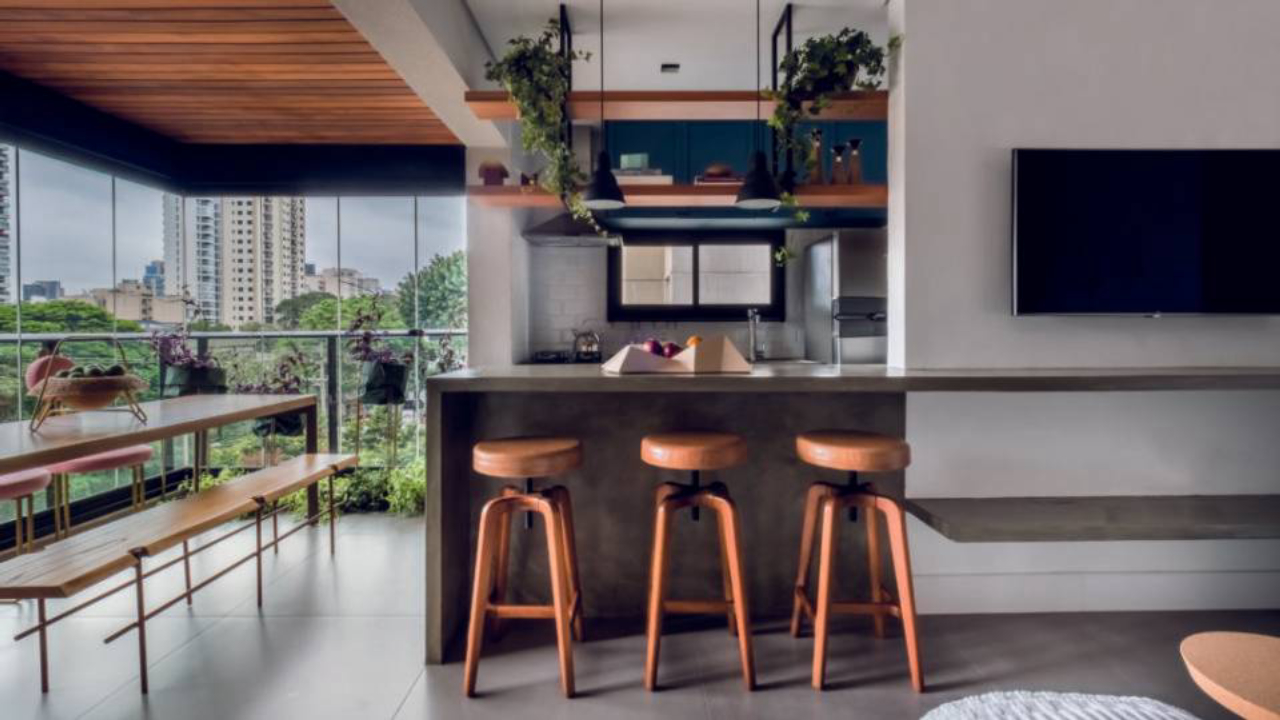 Cozinha aberta possibilita melhor aproveitamento de espaço em apartamento de 70 m².  Foto: Nathalie Artaxo 