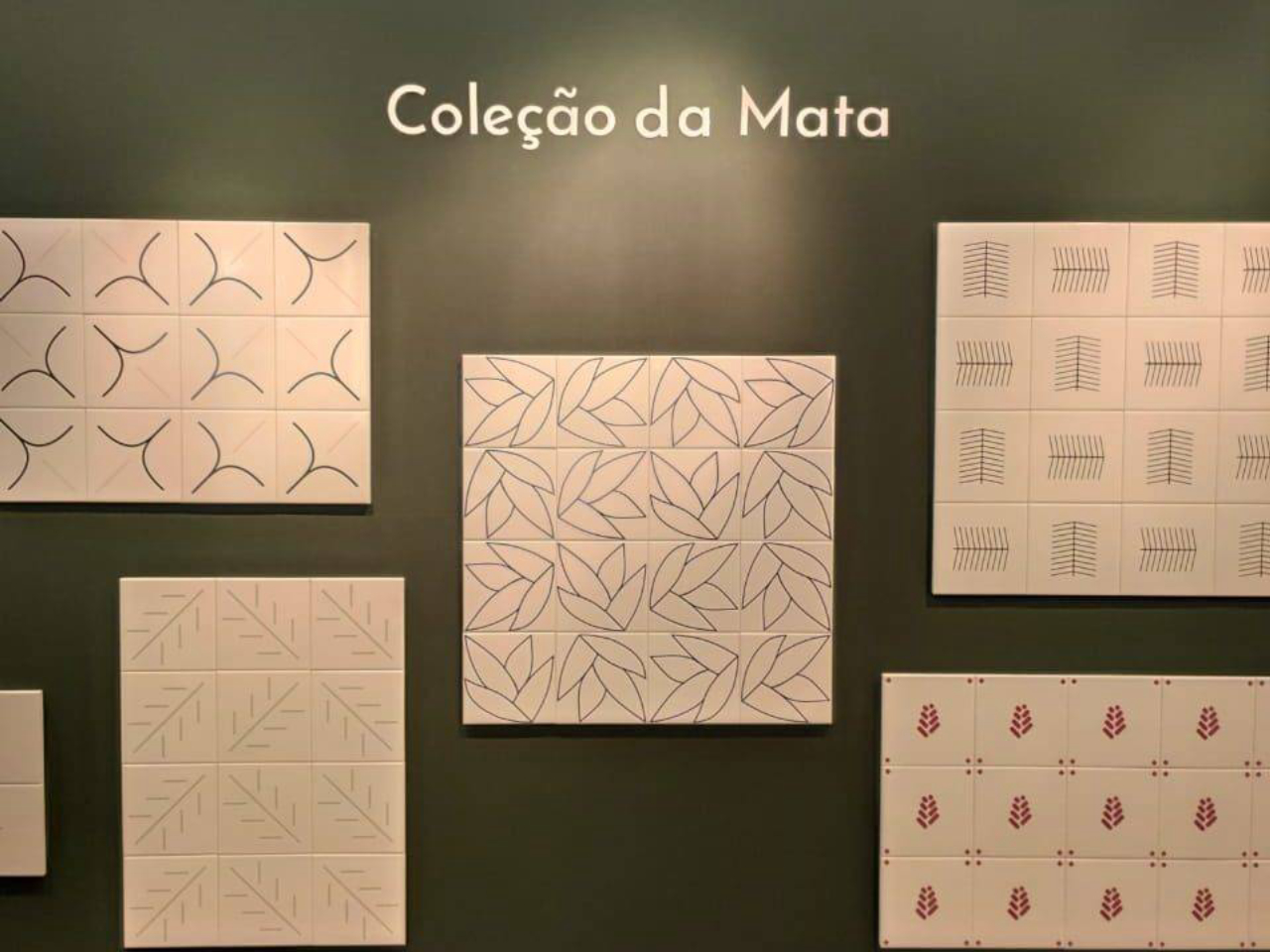 A Lurca volta seus olhos para a Mata Atlântica, com motivos super alegóricos a elementos minimalistas. 