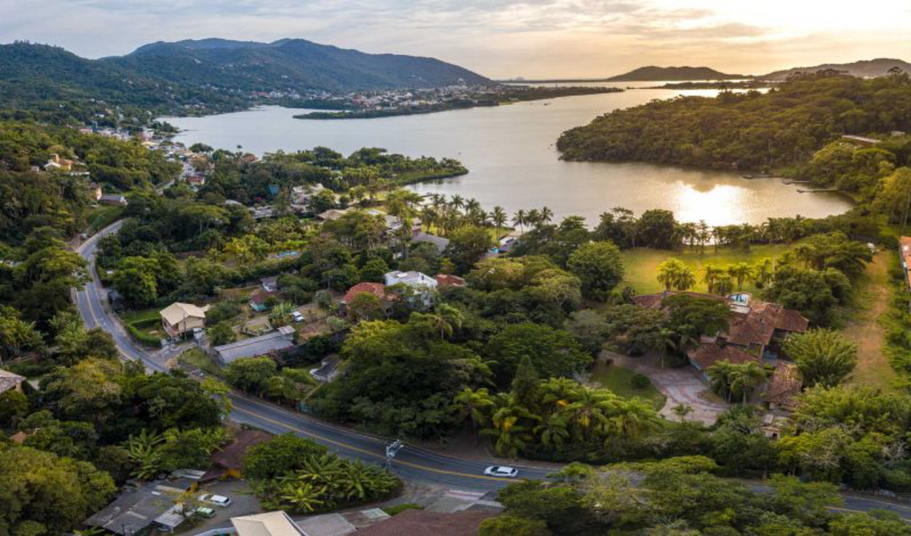 Vista da região da Lagoa da Conceição.