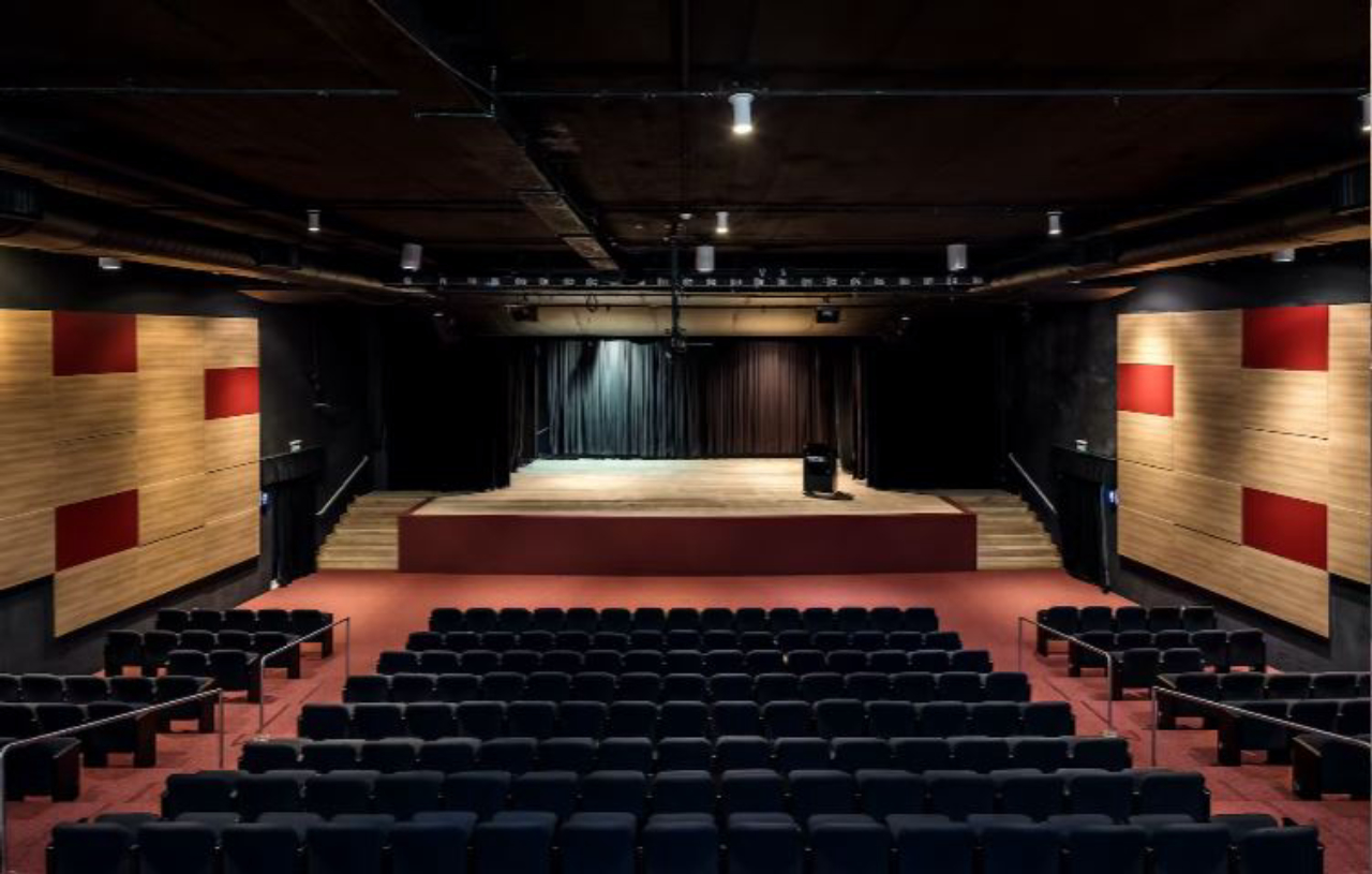 Auditório Potty Lazzarotto, parte da estrutura do Museu Oscar Niemeyer.