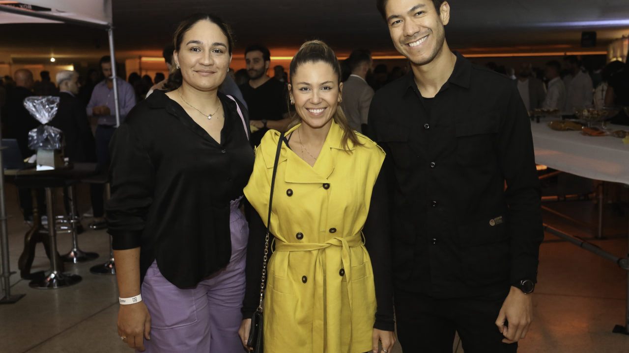 Ariadne Ribeiro, Marília Bender e Sérgio Sone