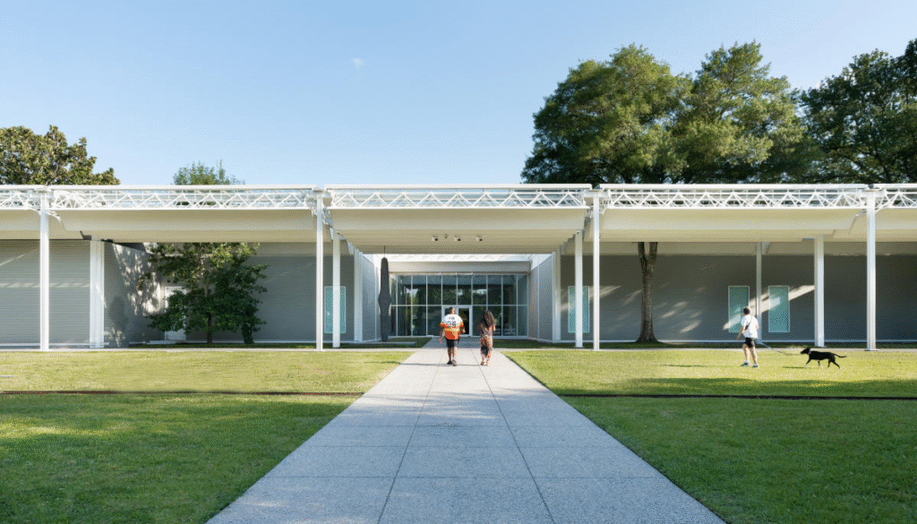 Menil collection. Projeto Renzo Piano, 1987 | Fonte: VisitHoustonTexas