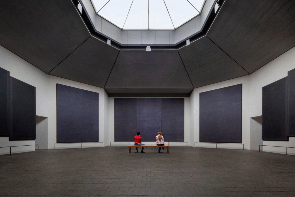 Capela Rothko, interior. | Fonte: TexasHighways